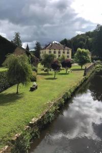 Maisons de vacances Gite du Presbytere entre la Voge les Bains et Vittel : photos des chambres