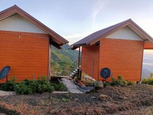 Nuea Tawan at Phu Thap Buek