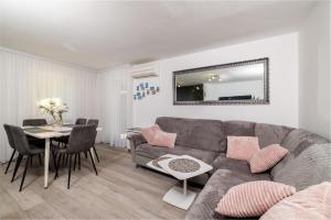 Apartment Lokvica 