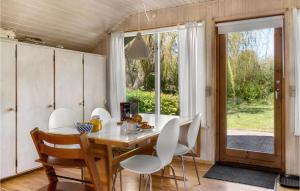2 Bedroom Amazing Home In Bogø By