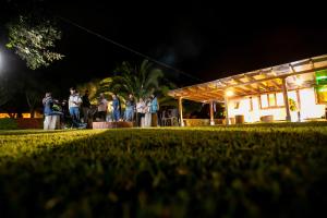 Un Paraíso, volcanes y caballos