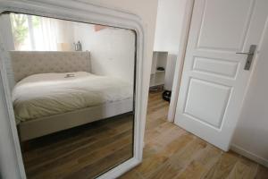 Appartements Appartement avec terrasse privee, plage a pied : photos des chambres