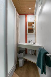 Campings Camping Le Mont Libre - Cottage & espace nature - Gannat : photos des chambres