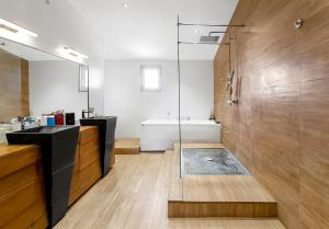 Villas Villa Moderne avec Piscine a Vinassan : photos des chambres