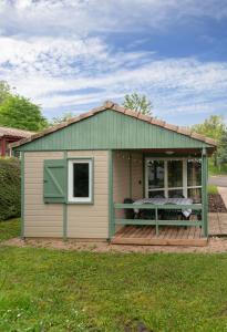 Campings Camping Le Mont Libre - Cottage & espace nature - Gannat : photos des chambres