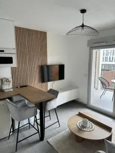 L'escale Charmant Studio Villeurbanne La Soie - 沃昂夫兰