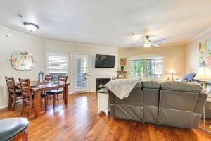 Steps to Pool! Family-Friendly Scottsdale Retreat