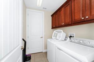 Spacious Home Near Disney With Game And Themed Rooms With Waterpark & Resort Access At Encore Resorts Re- 581La