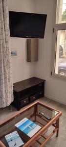 T2 climatisé independant avec terrasse, garage à velos, centre arcachon à 3 minutes des plages et des rues pietones