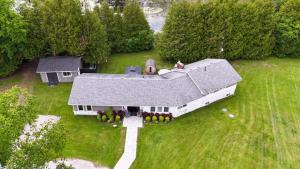 Deer Run Cottage- Golf Course cottage