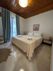 Small Paradise Perfect Hospitality - 尼亚伊拉克利亚