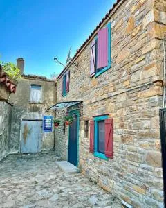 Eğri Meşeler Gökçeada Eski Bademlide Tarihi Taş Ev - Bademli