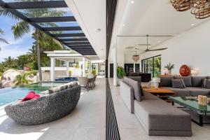 villa Luxurious Retreat