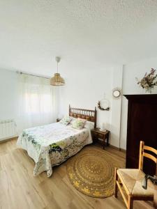 Acogedora casa recién reformada con jardín y wifi