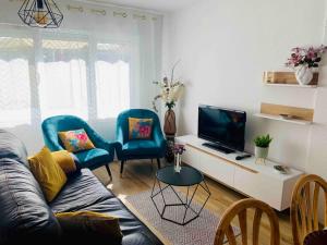 Acogedora casa recién reformada con jardín y wifi