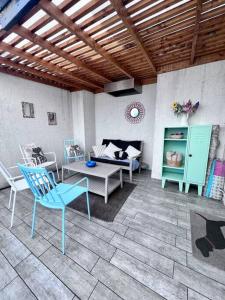 En Los Dominicos, con azotea, 1D