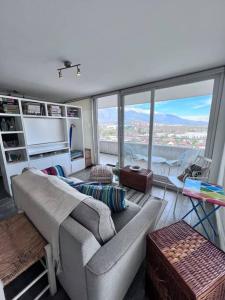 En Los Dominicos, con azotea, 1D