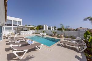 SunnyVillas-3BR New Modern Villa-Private Pool-BLG