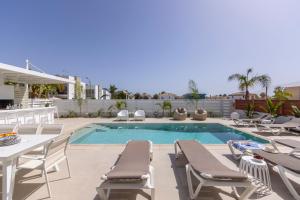 SunnyVillas-3BR New Modern Villa-Private Pool-BLG