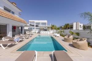 SunnyVillas-3BR New Modern Villa-Private Pool-BLG