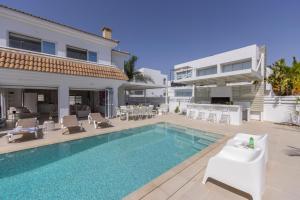 SunnyVillas-3BR New Modern Villa-Private Pool-BLG