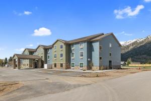 Cobblestone Hotel & Suites - Alpine