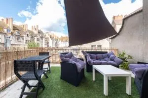 Le Saint-Louis 1, Terrasse, Cosy, cœur de ville bord de Loire, commerces à pied - Gien