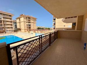 Ciprés 4 Apartamento en urbanización con piscina