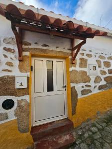 Charming House in Vila Nova de Foz Côa with Private Entrance