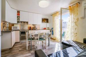 Coquet, terrasse, BBQ, Clim, parking, proche plage