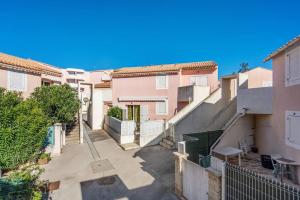 Coquet, terrasse, BBQ, Clim, parking, proche plage