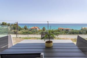 Alexmare SeaView House Mola Kaliva