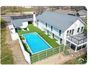 Shangri-La - Buck Creek