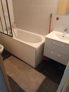 Appartements Studio avec balcon : photos des chambres