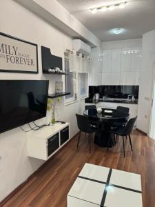 MD Apartment