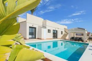 Pink Lagoon Villa - Torrevieja
