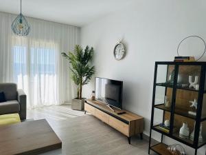 Sunny Hill Apartment