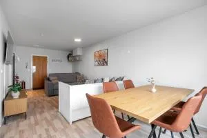 Charming Studio - Stunning Panorama View - Brautarholt