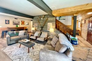 Fireside Inn & Hostel