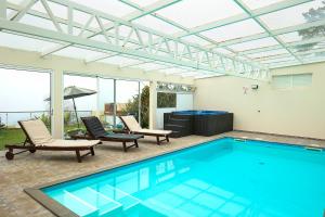 Casa da Relva com Piscina Aquecida Interna