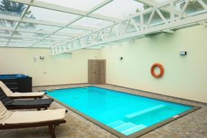 Casa da Relva com Piscina Aquecida Interna