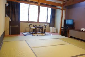 Tonamino Shogawaso Ichimantei