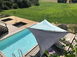 Maison en bois avec piscine privée chauffée, terrasse et jardin - Ideal famille et nature - FR-1-616-96 - 布朗托姆