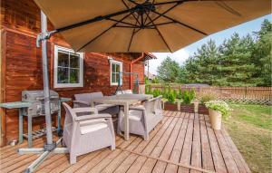 3 Bedroom Stunning Home In Czarny Mlyn