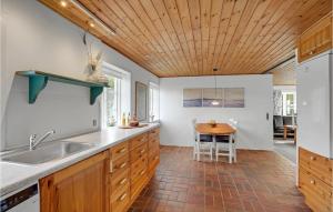 Nice Home In Ribe With Wifi