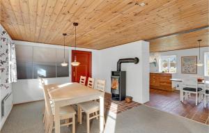 Nice Home In Ribe With Wifi