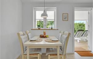 2 Bedroom Beautiful Home In Jægerspris