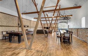 Lovely Home In Vorbasse With Kitchen