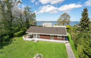 Three-Bedroom Holiday Home In Middelfart