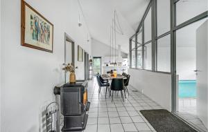 Amazing Home In Væggerløse With Sauna